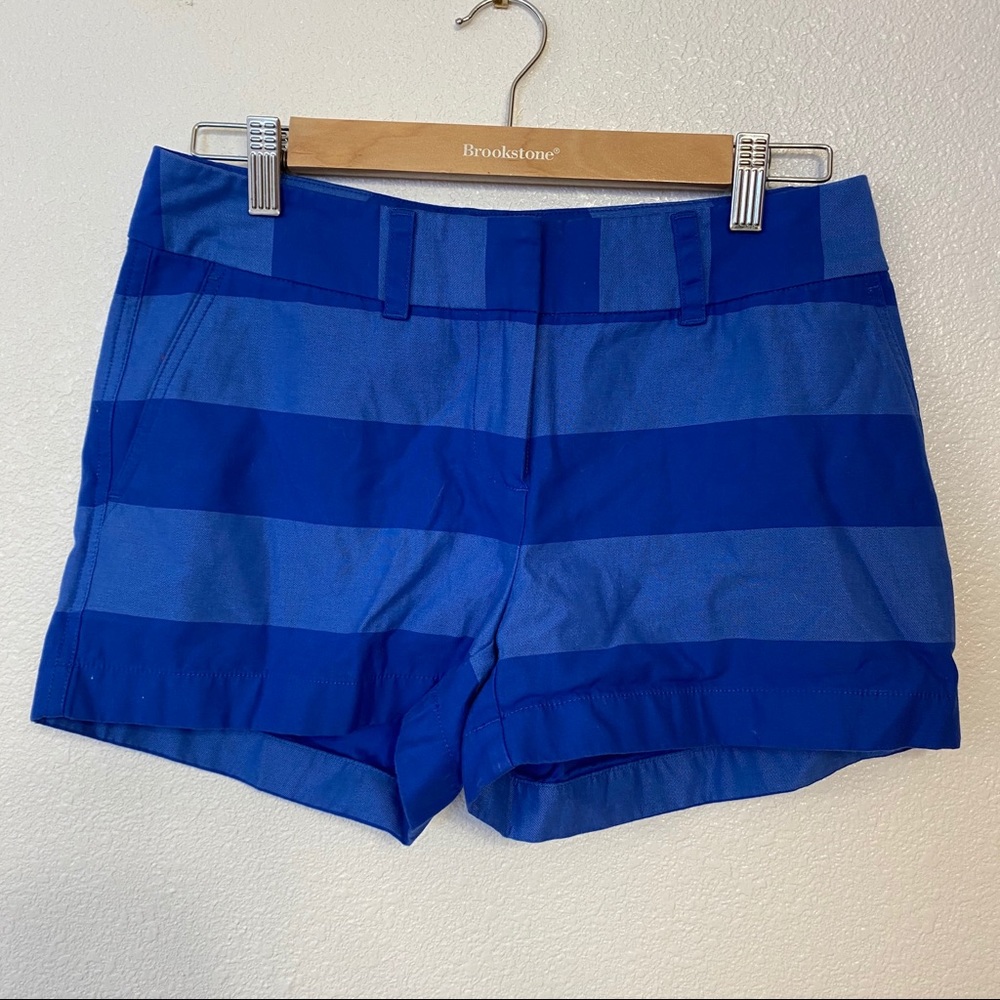 Vineyard Vines blue striped shorts, 2